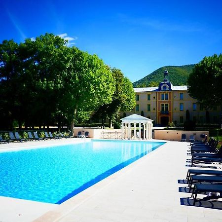 La Vue Est Belle Apartment Montbrun-les-Bains Bagian luar foto