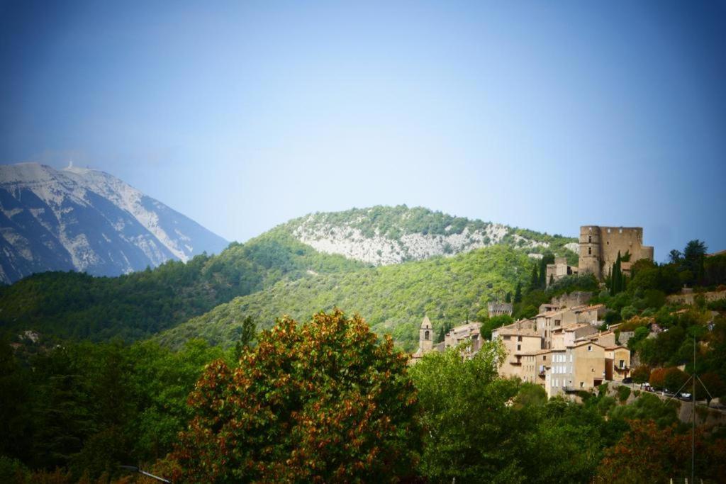 La Vue Est Belle Apartment Montbrun-les-Bains Bagian luar foto