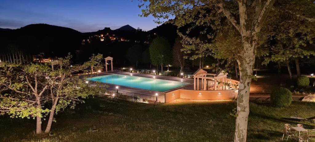 La Vue Est Belle Apartment Montbrun-les-Bains Bagian luar foto
